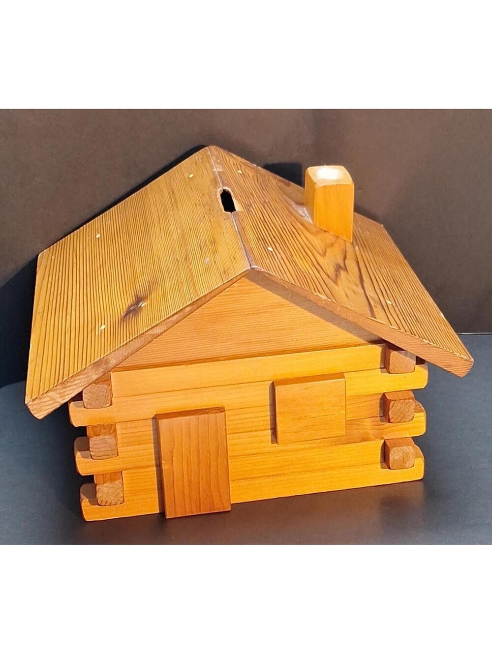 Vintage Rustic Wood Log Cabin Coin Bank with Roof Slot & Bottom Plug 9 1/2 Inch